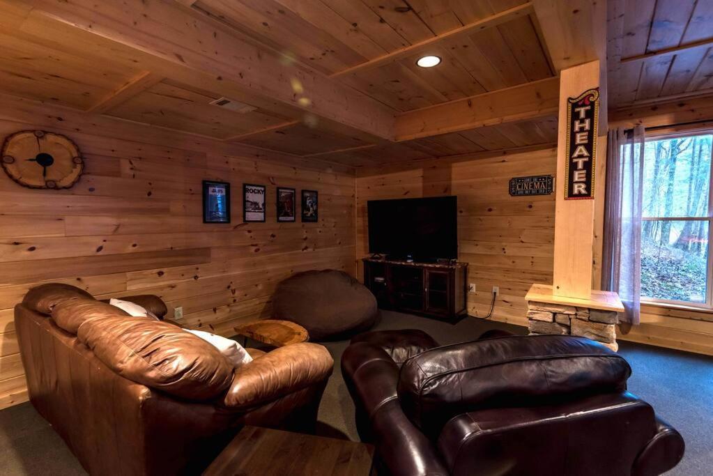 Private Creekside Cabin+Hot Tub,Pool Table, & Pets Ellijay Luaran gambar
