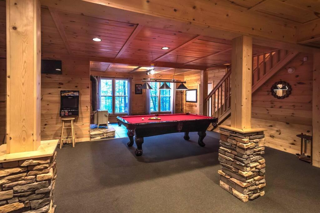 Private Creekside Cabin+Hot Tub,Pool Table, & Pets Ellijay Luaran gambar