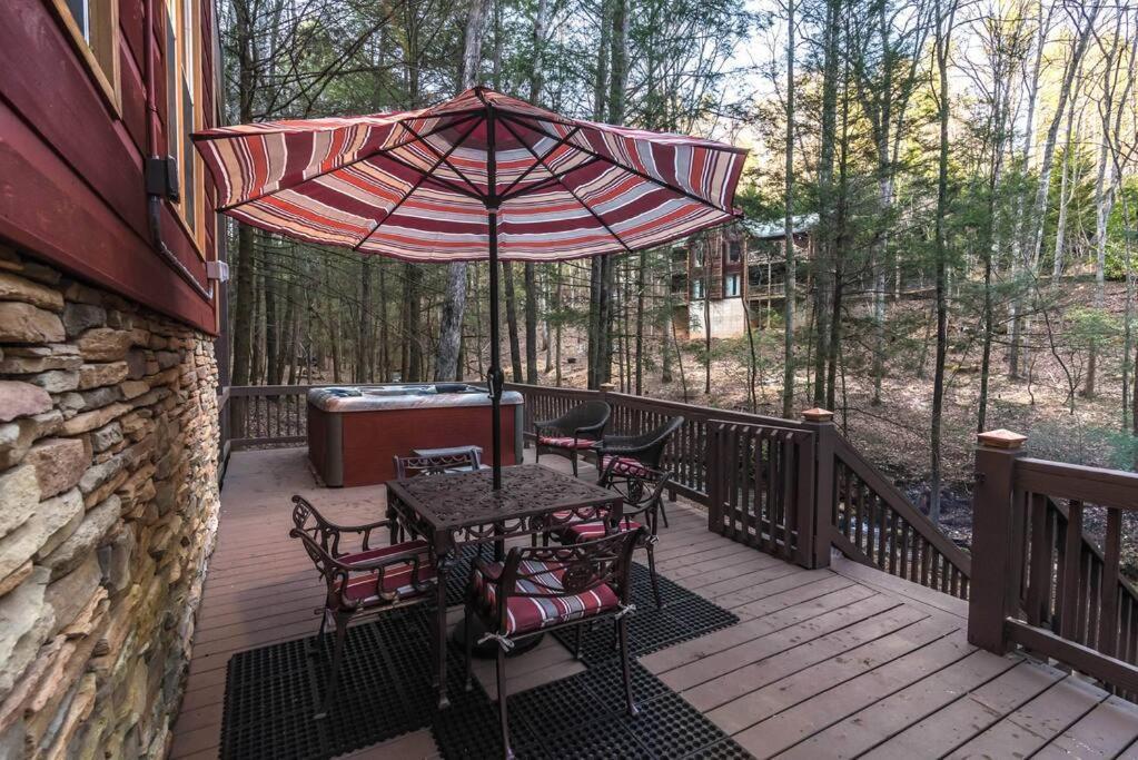 Private Creekside Cabin+Hot Tub,Pool Table, & Pets Ellijay Luaran gambar