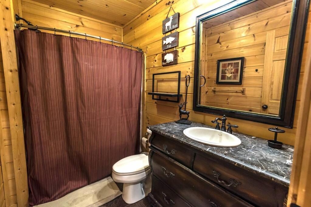 Private Creekside Cabin+Hot Tub,Pool Table, & Pets Ellijay Luaran gambar