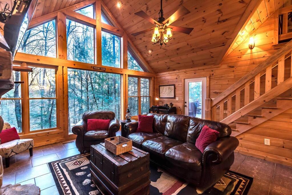 Private Creekside Cabin+Hot Tub,Pool Table, & Pets Ellijay Luaran gambar