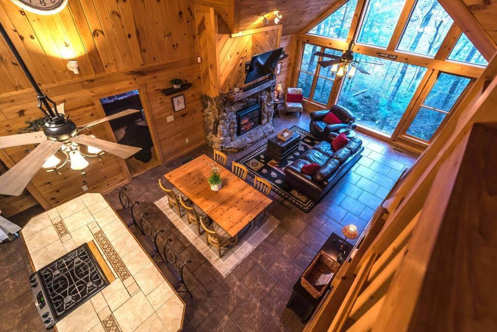 Private Creekside Cabin+Hot Tub,Pool Table, & Pets Ellijay Luaran gambar
